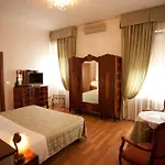 Mini Palace - Hotel