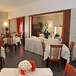 Mini Palace - 4*