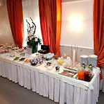 Mini Palace -