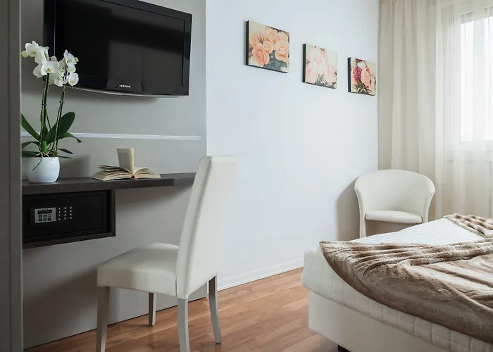 Hotel Mini Palace - 4*