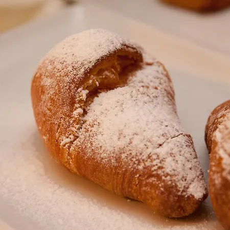 Mini Palace - Ξενοδοχείο 4*