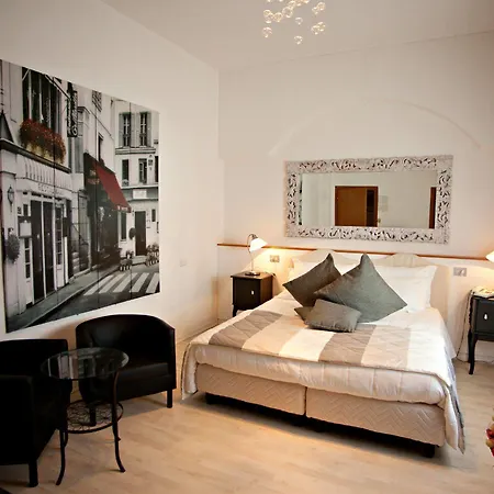 Mini Palace - Hotel