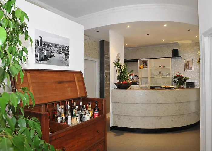 Mini Palace - 4* 莫利内拉