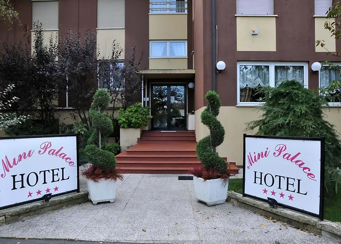 Mini Palace - Hotel